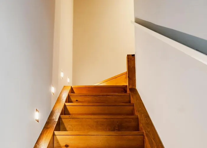 Duplex In Marques De Pombal 리스본